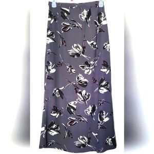 Vero Moda Women's Grey Floral Maxi Skirt.  Size US 4
